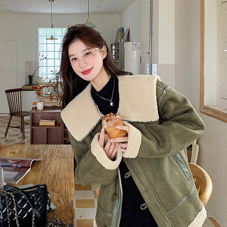 Women's Korean-style Retro Green Suede Lambswool Coat - Image 2