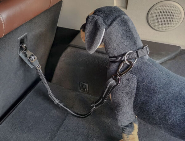 Pet Supplies Dog Reflective Buffer Retractable Car Seat Belt - Image 4