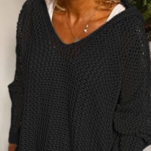 Lightweight Loose-Fitting Knitted Hoodie With Lace Details For Sun Protection.