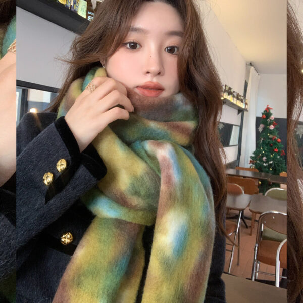 Warm Leisure Contrast Color Maillard Scarf - Image 4