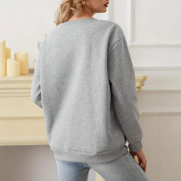 Fleece-lined Thick Round Neck Loose-fitting Solid Color Long Sleeves Sweater - Image 8