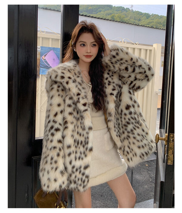 Leopard-print Fur And Lapel Fur Coat For Women - Image 4