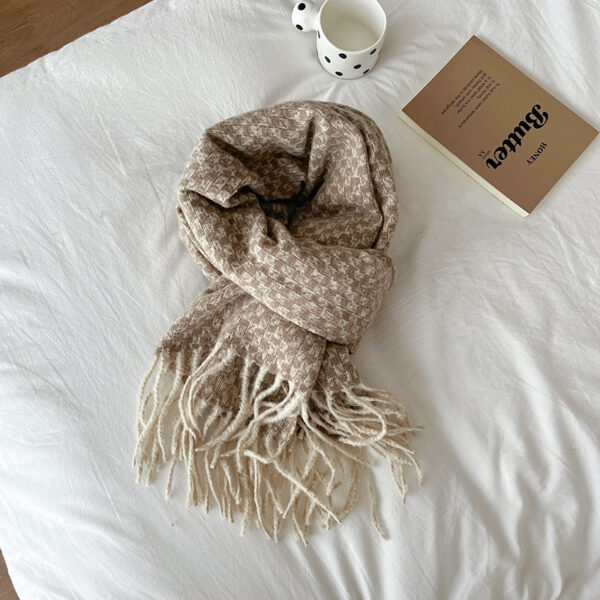 Tassle Fashion Pattern Women's Neck Warmer - Image 3