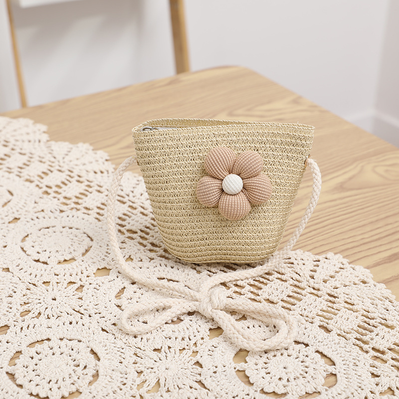 Women's Cute Flowers Sun-proof Sun Hat Straw Hat Bag - Image 4