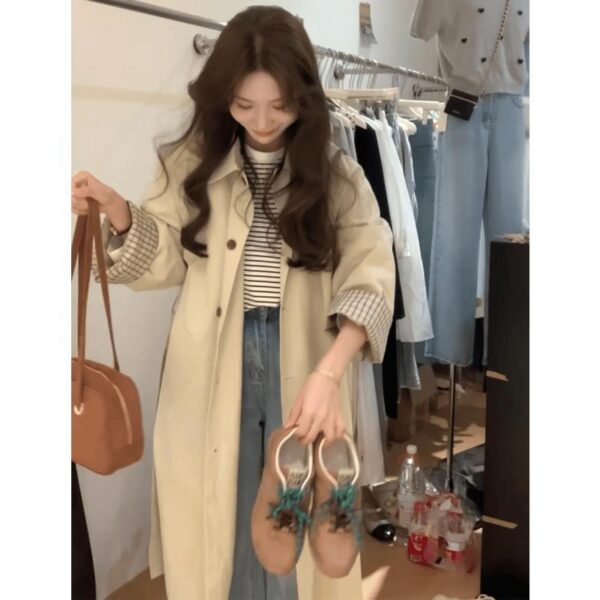 Trench Coat Women's Small Early Autumn - Image 4