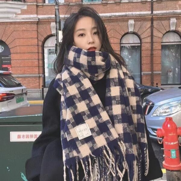 Fashionable All-match Plaid New Scarf For Women - Image 3