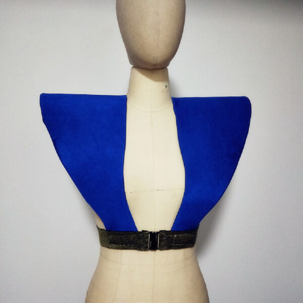 Men's And Women's Jackets And Shoulders - Image 2