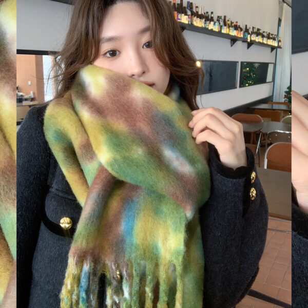 Warm Leisure Contrast Color Maillard Scarf - Image 3