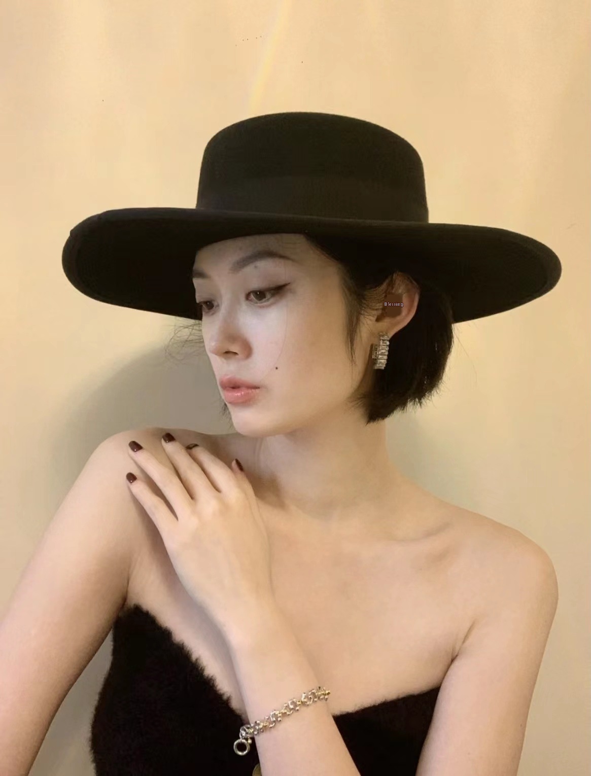 Autumn And Winter New Fashion All-match Flat Top Woolen Bowler Hat - Image 3