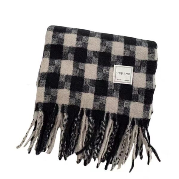 Fashionable All-match Plaid New Scarf For Women - Image 4