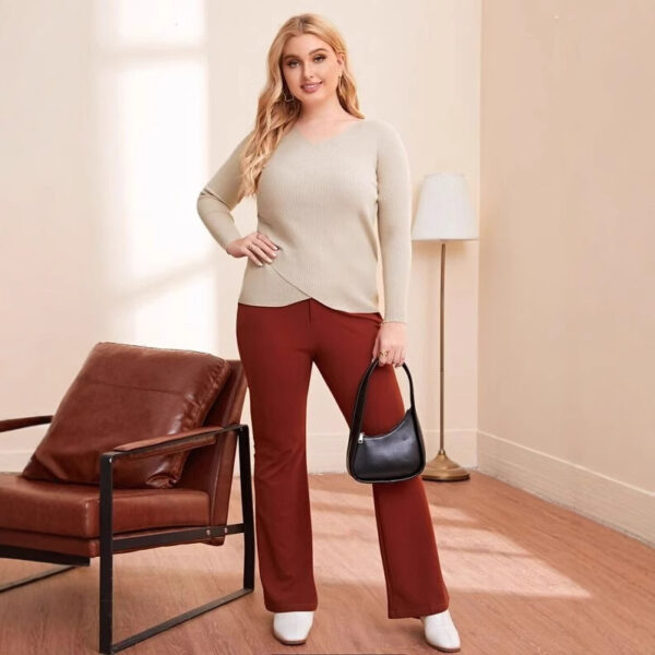 Large Women's Base Knitted Sweater - Image 3