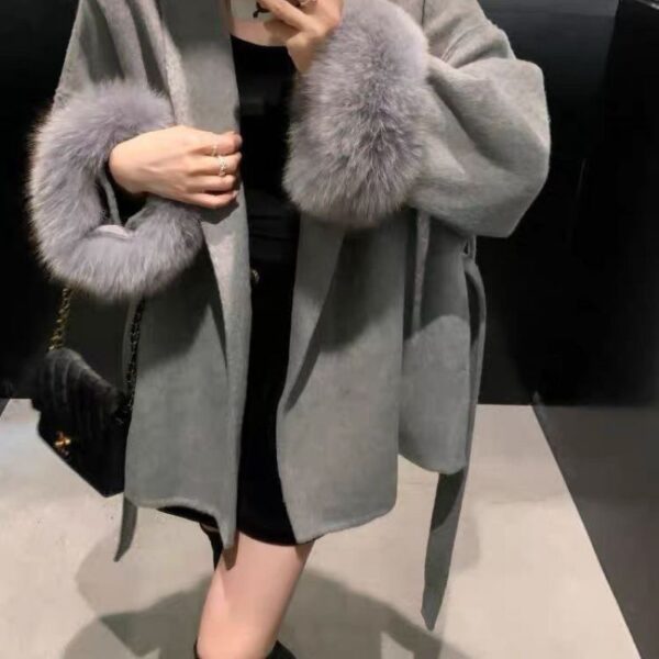 Lace-up Furry Sleeves Thin Hepburn Style Woolen Coat - Image 7
